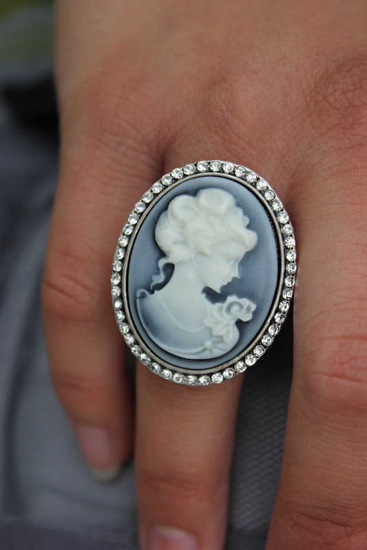 Forever 21 Grey Cameo Ring