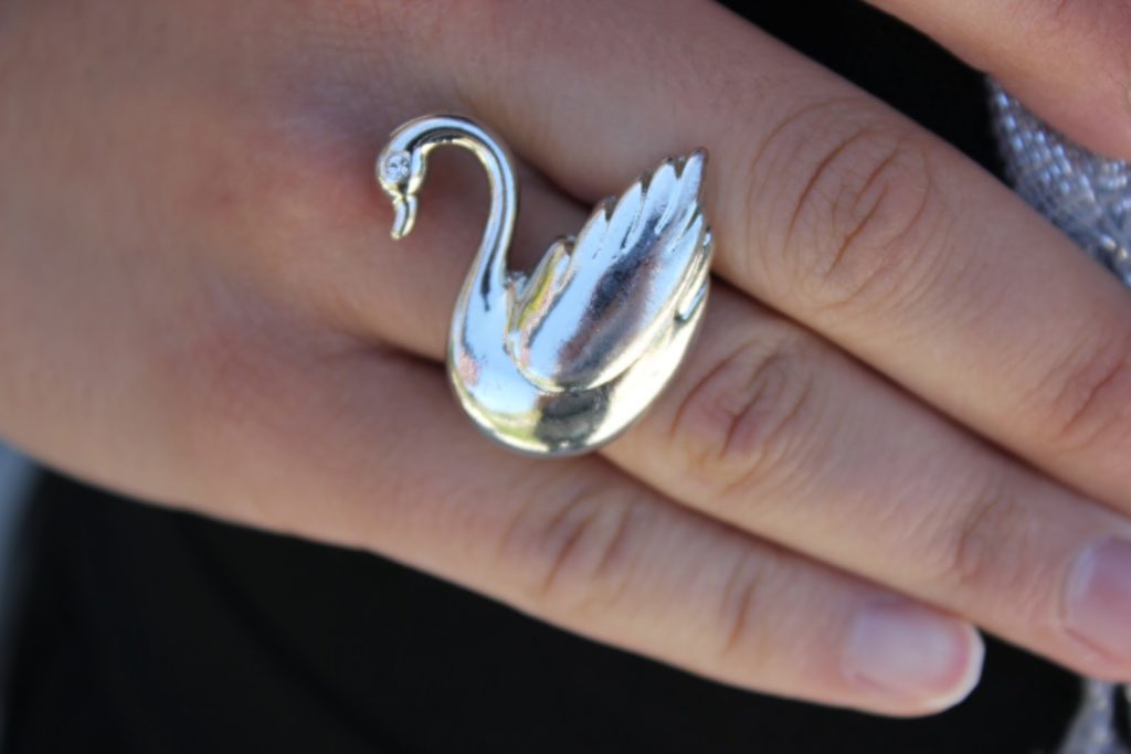 Forever 21 Swan Ring