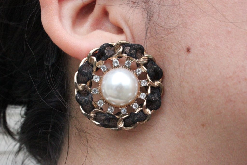 Pearl and Gold Earring