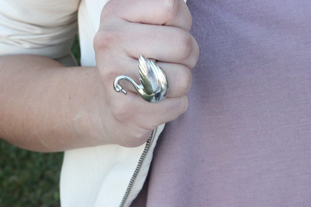 Forever 21 Silver Swan Ring