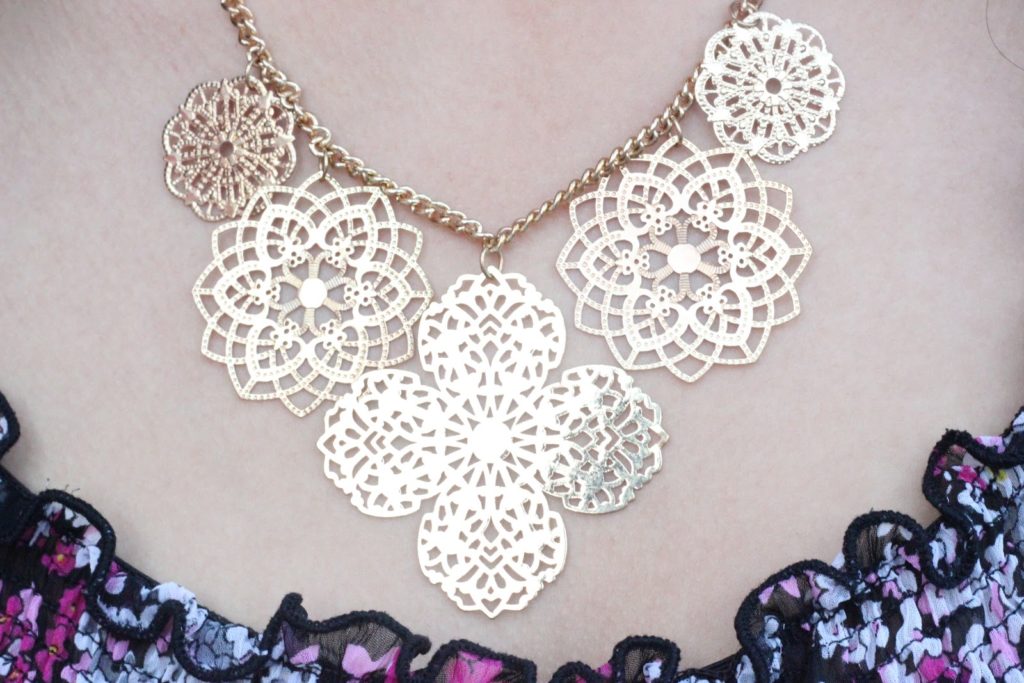 Forever 21 Delicate Gold Lace Necklace
