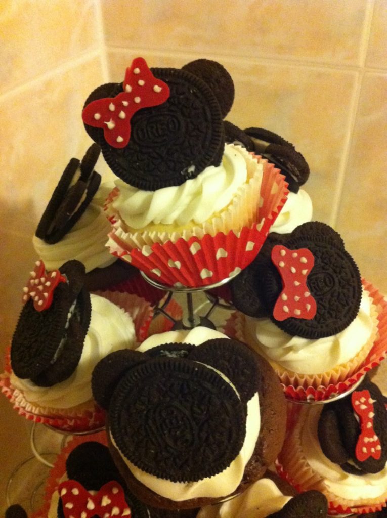 Mickey and Minnie Mouse Cupcakes
