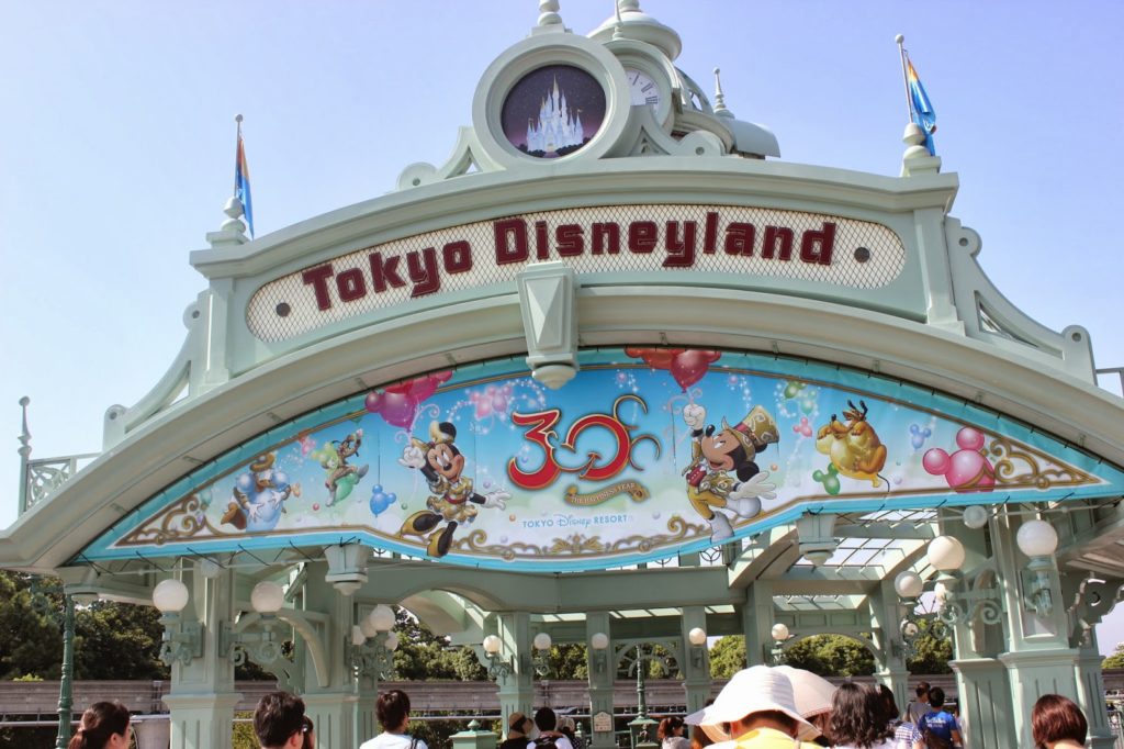 Visiting Tokyo Disneyland 30th Anniversary