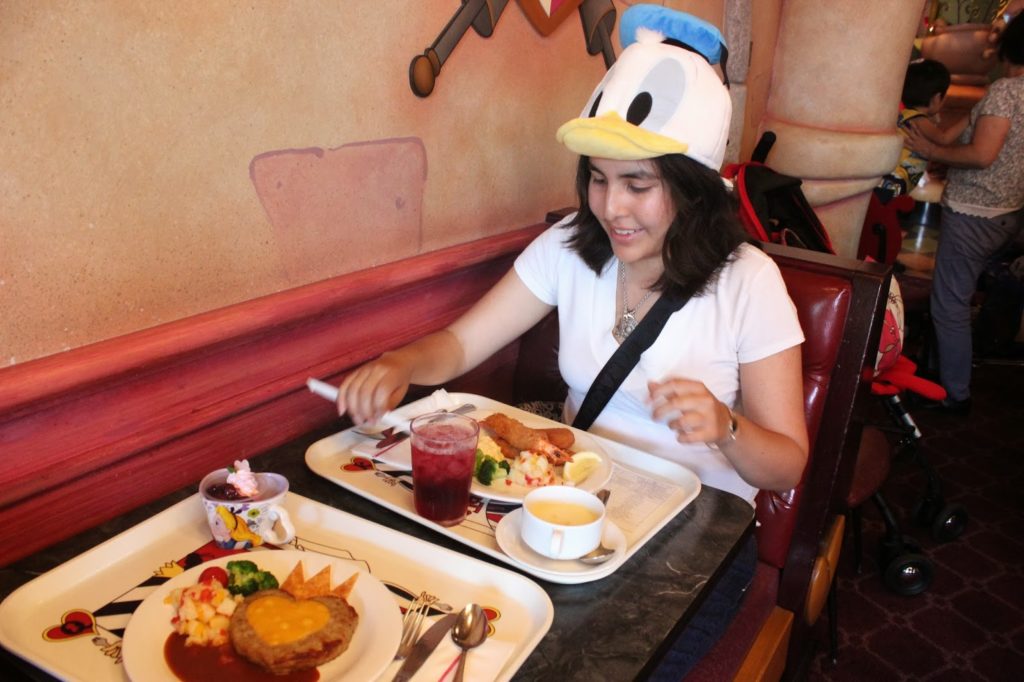 Lunch at Tokyo Disneyland's Queen of Hearts Banquet Hall