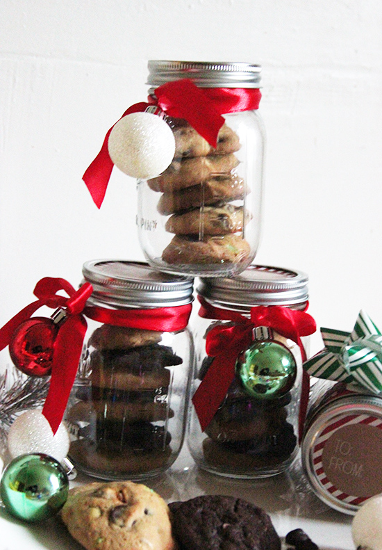 Nestle Toll House Holiday Cookies Mason Jar Gift DIY